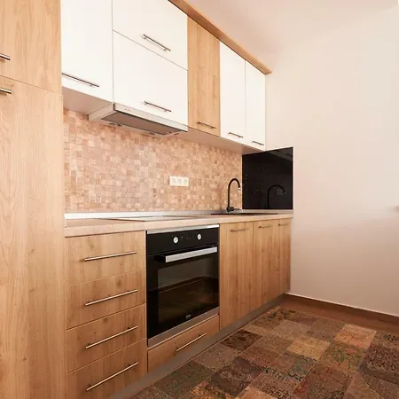 Urban Family Apartment *
